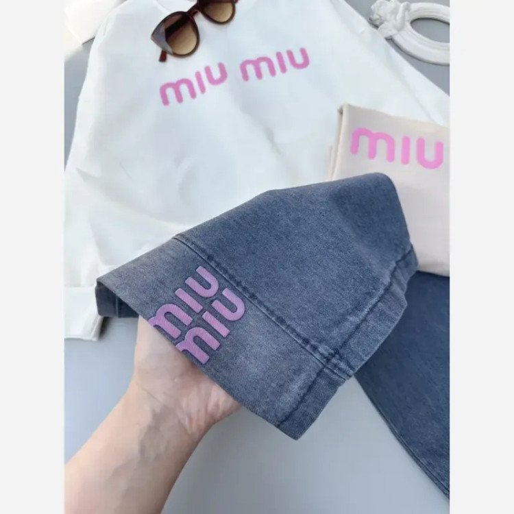 ست بلوز و شلوار لی دخترانه بچگانه طرح Miu Miu دورس لاکرا سایز 45 تا 70
