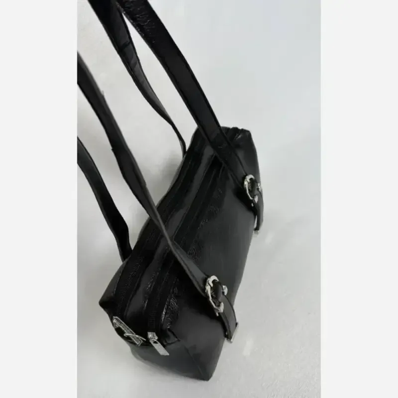 کیف دوشی چرمی سگکدار مشکی و قهوهای ابعاد 27 در 15 با دو زیپ